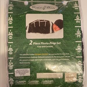 Rising Star 2 piece Photo- Prop Set Football cap and cocoon NWT